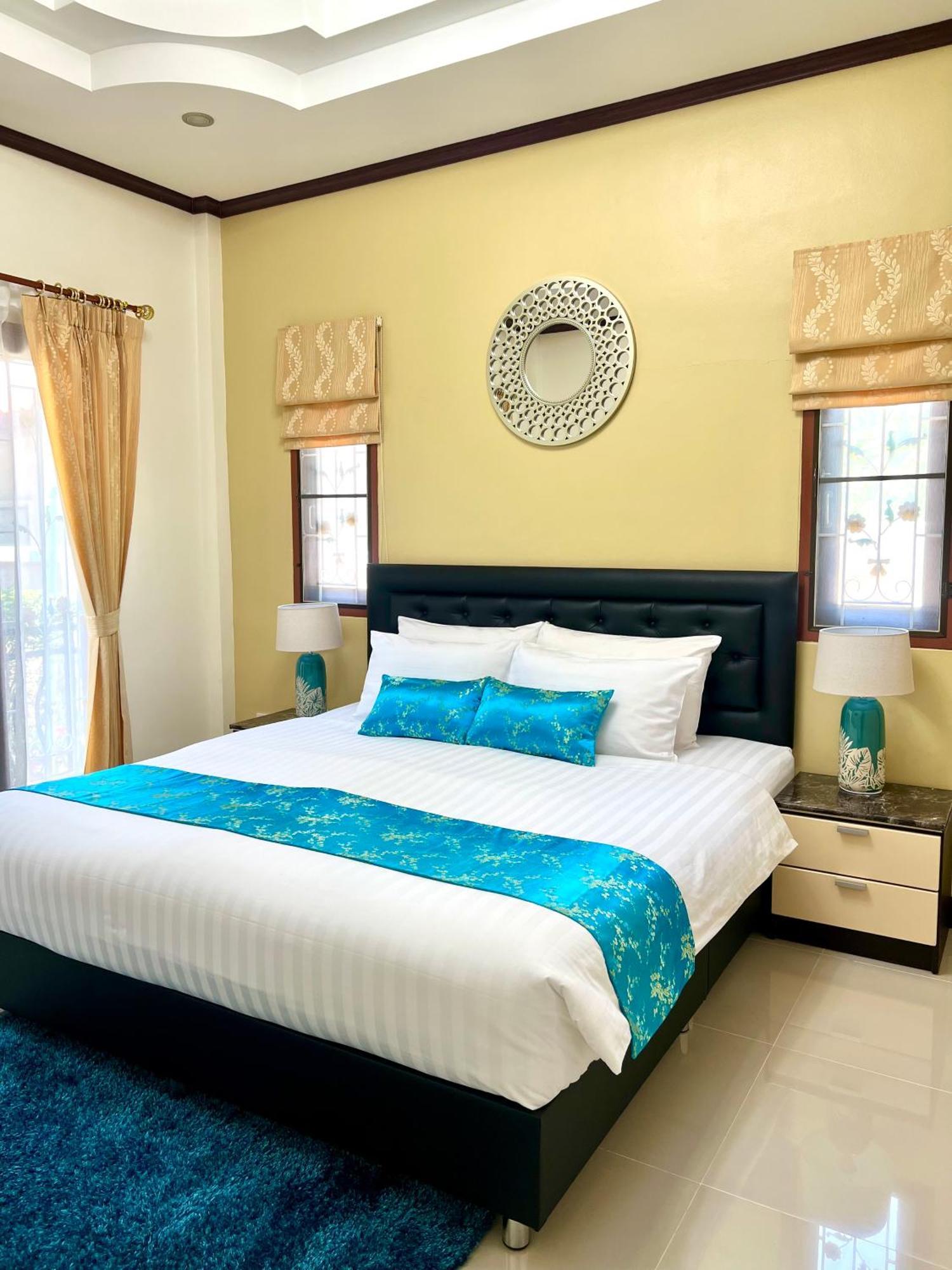 Malinee Villa Phuket バンタオビーチ エクステリア 写真